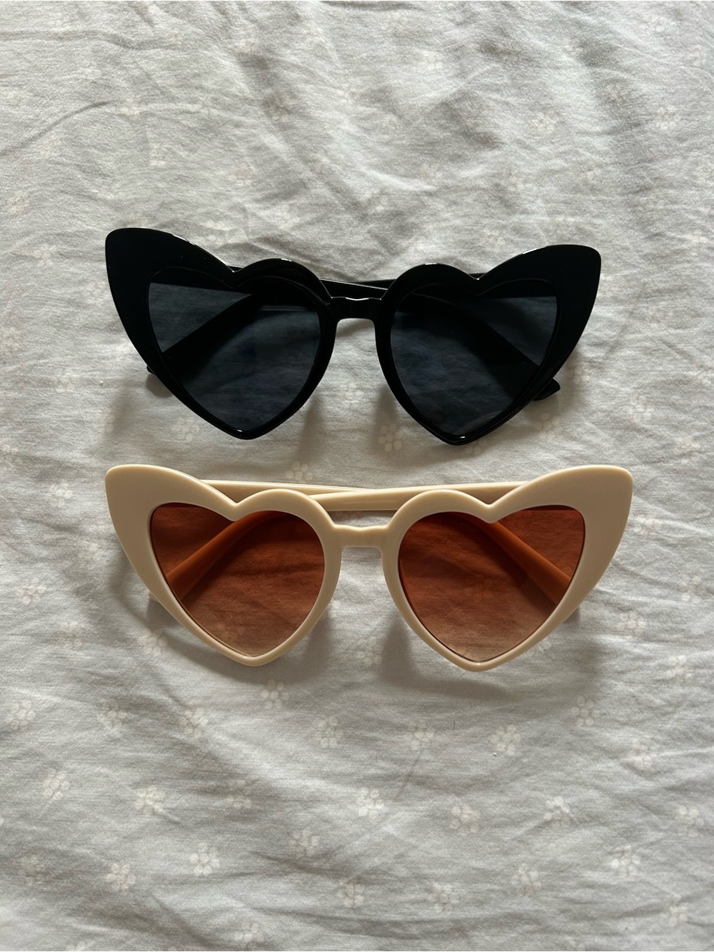 Heart Shape Cat Eye Sunglasses - Black and Cream